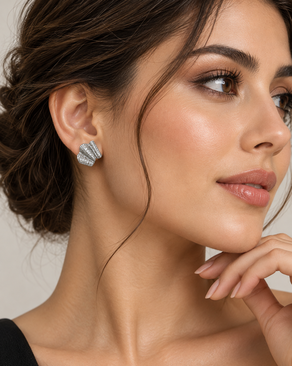 ZK-011 | Mira – Gümüş Renk Kristal Yelpaze Küpe