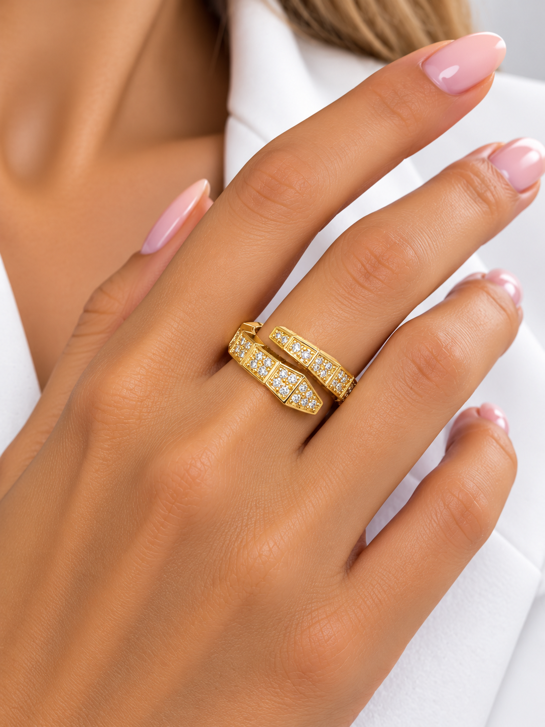 YZK-019 - Pırlanta Detaylı Spiral Gold Ayarlanabilir Yüzük